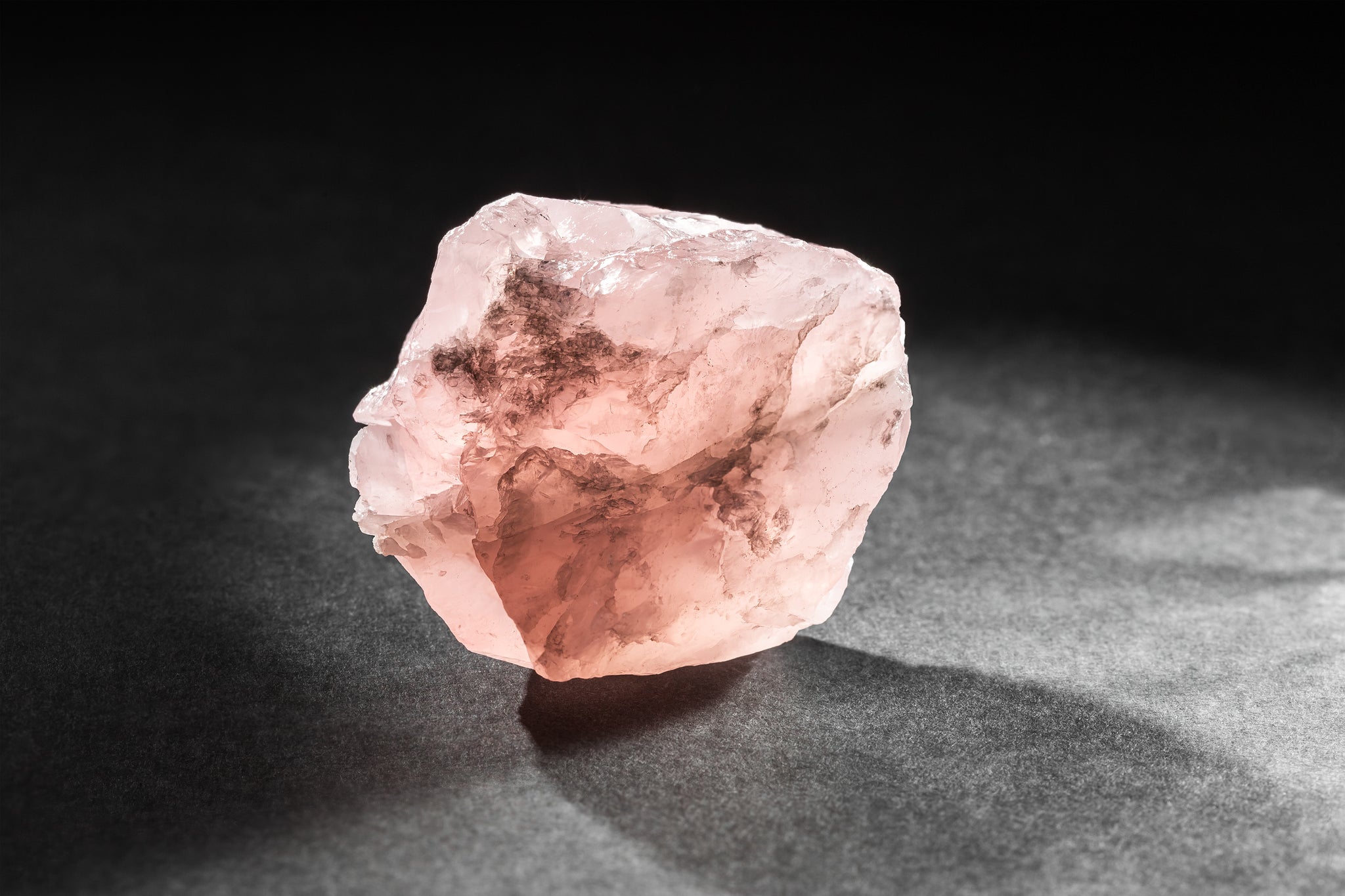 Le quartz rose, histoire, signification, vertus et bienfaits 