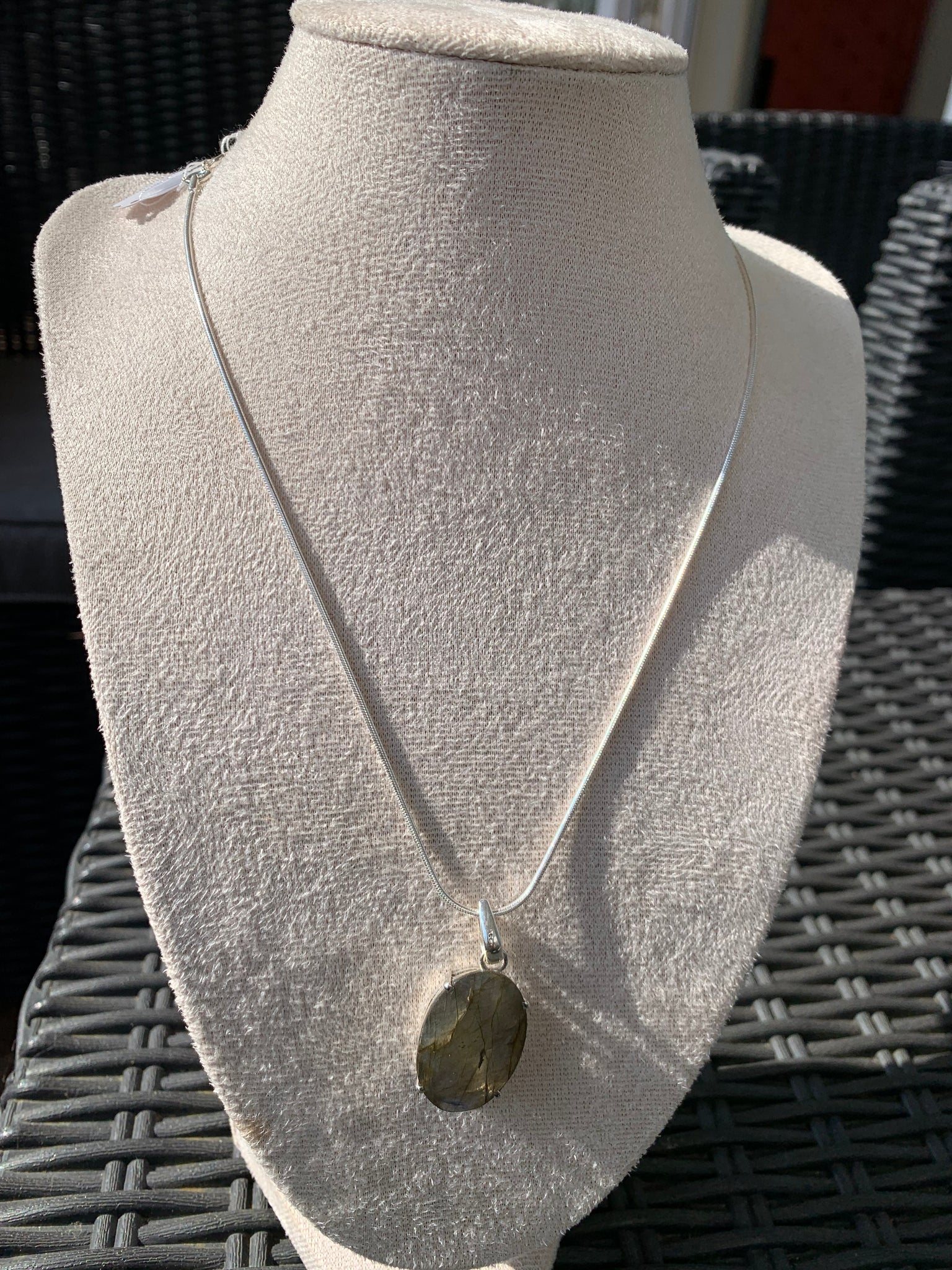 ✨ Collier en Labradorite et argent 925 – Pièce Unique